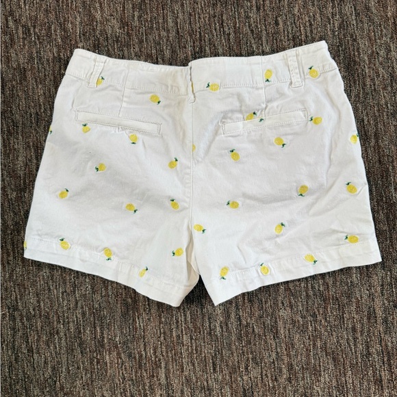 LOFT High Waist Washed Twill Shorts with Embroidered Lemons size 8 - Picture 2 of 6